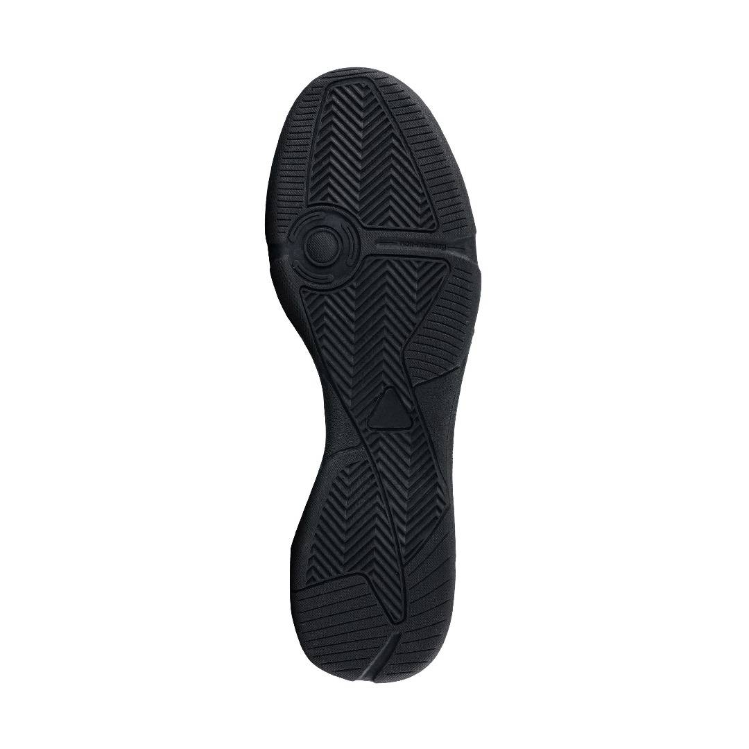 all black futsal shoes